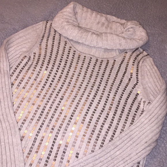 Banana Republic Heritage Collection Sweater - Picture 3 of 8